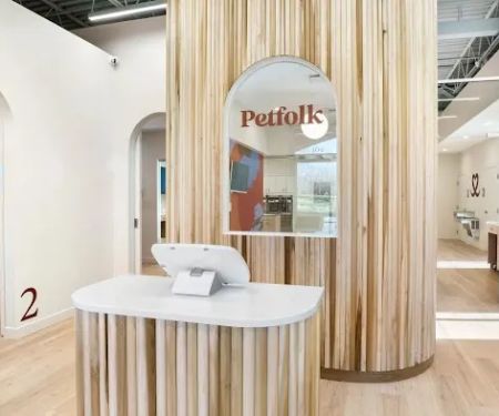 Petfolk Veterinary & Urgent Care - Lakewood
