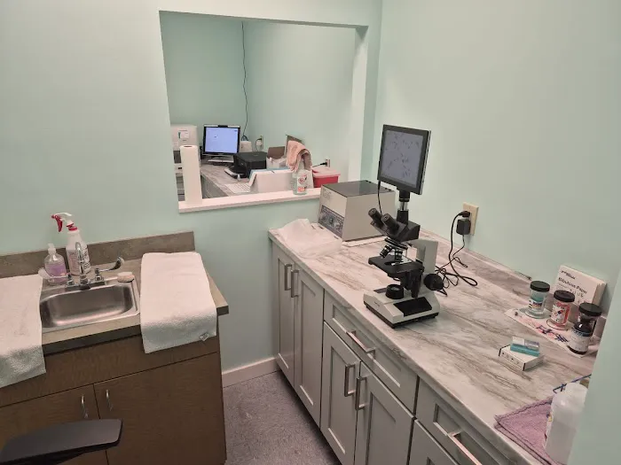 Veterinary Care University Picture 3