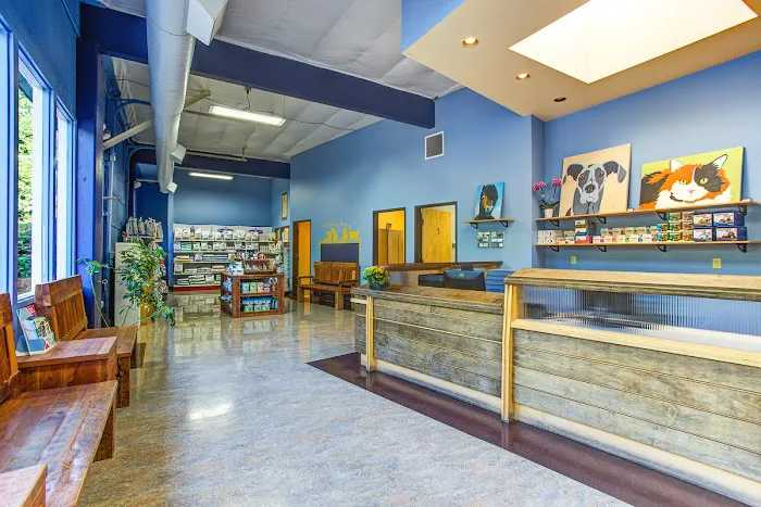 Northwest Neighborhood Veterinary Hospital Picture 4