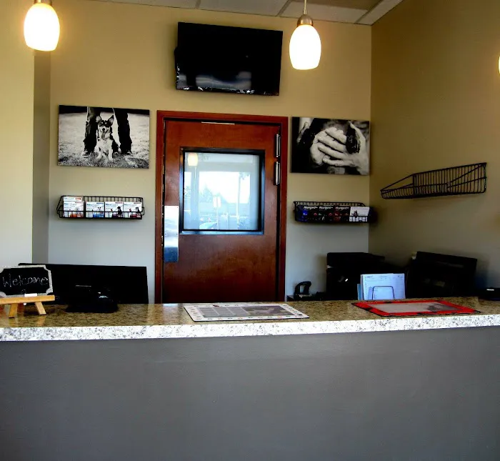Burlingame Veterinary Clinic Picture 6