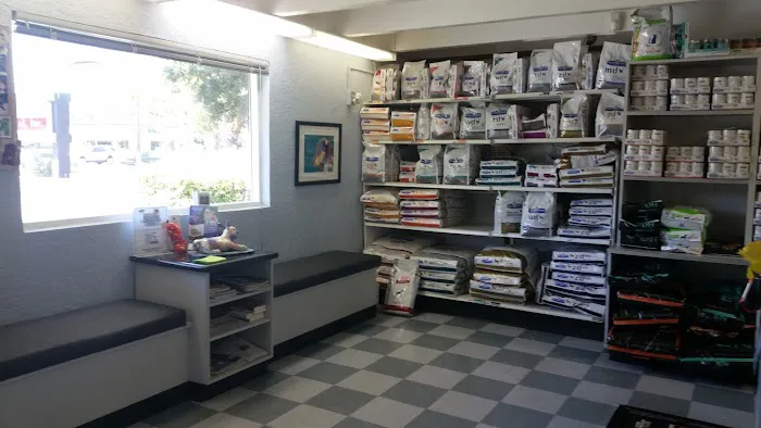 Campus Commons Pet Hospital Picture 8