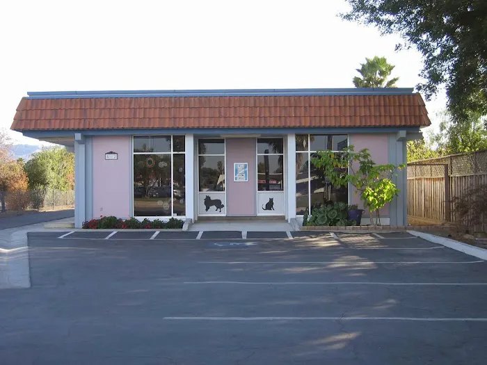 Oak Grove Veterinary Hospital Picture 1
