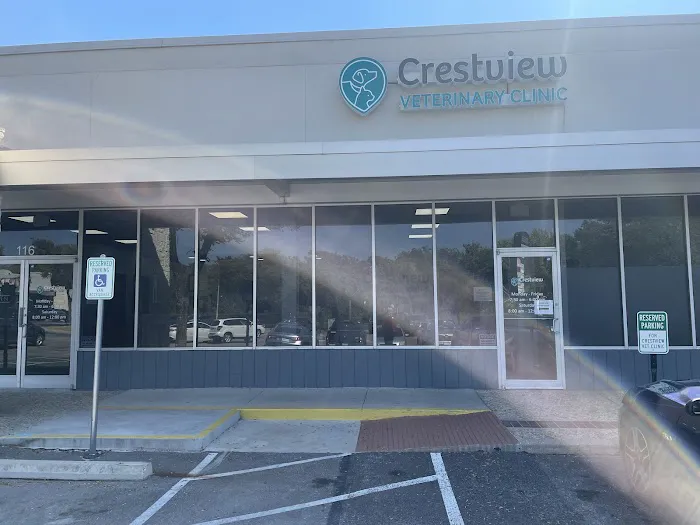 Crestview Veterinary Clinic on Airport Blvd Picture 3