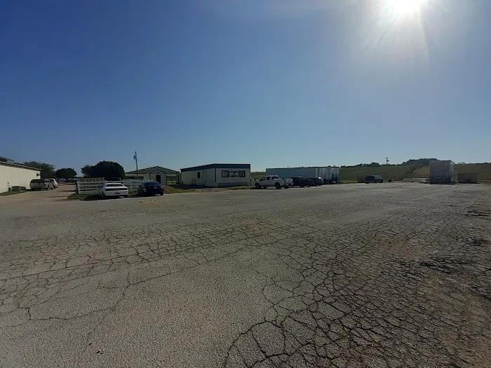 Lone Star Park Equine Hospital Picture 4