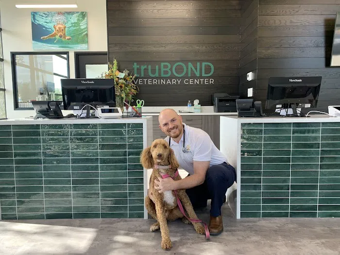truBOND Veterinary Center Picture 10