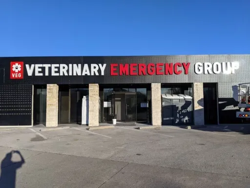 Veterinary Emergency Group Picture 6