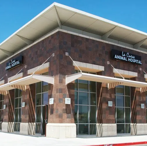 La Cueva Animal Hospital Picture 1