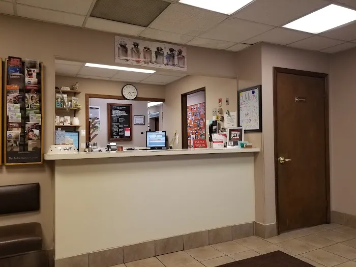 Center Line Veterinary Hospital Picture 7