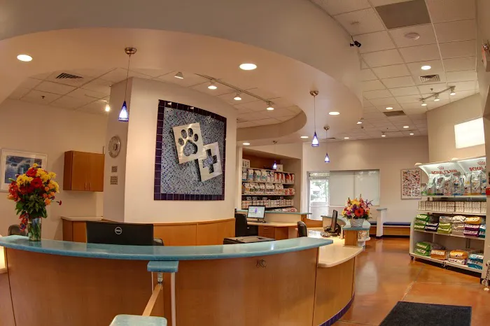 McClintock Animal Care Center Picture 5