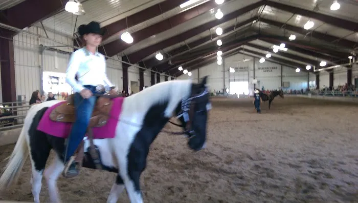 Leatherdale Equine Center Picture 4