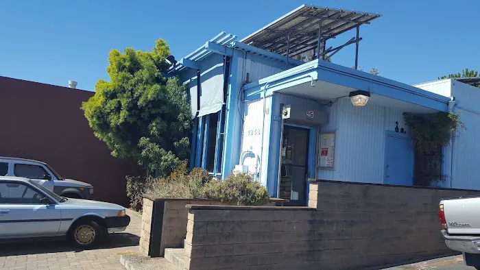 Oakland Veterinary Hospital Picture 10