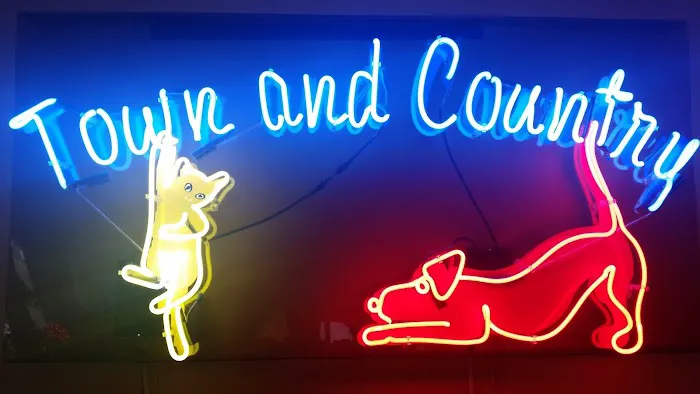 Town & Country Veterinary Hospital Picture 1