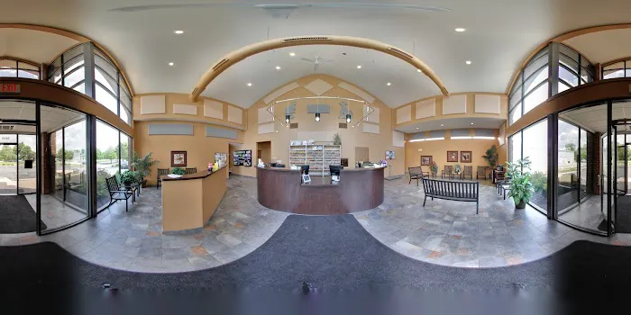 Michigan Road Animal Hospital at 96th Street Picture 2