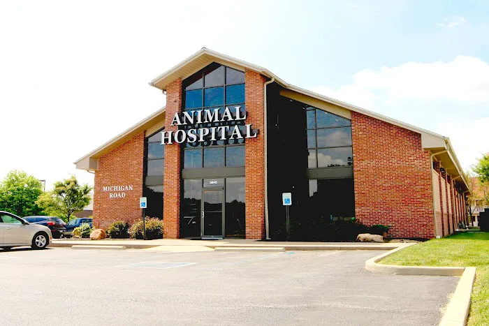 Michigan Road Animal Hospital at 96th Street Picture 3