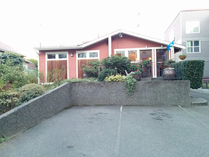 Interbay Veterinary Care Center Picture 1