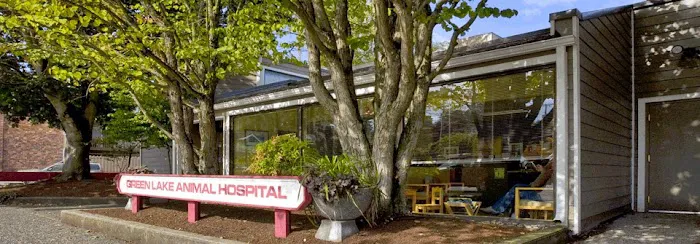 Green Lake Animal Hospital Picture 2