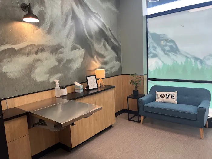 Roosevelt Animal Hospital Picture 10