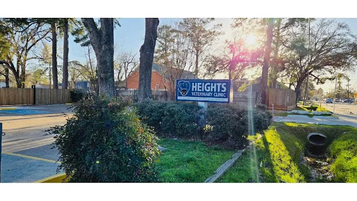 Heights Veterinary Clinic - Northwest Picture 2
