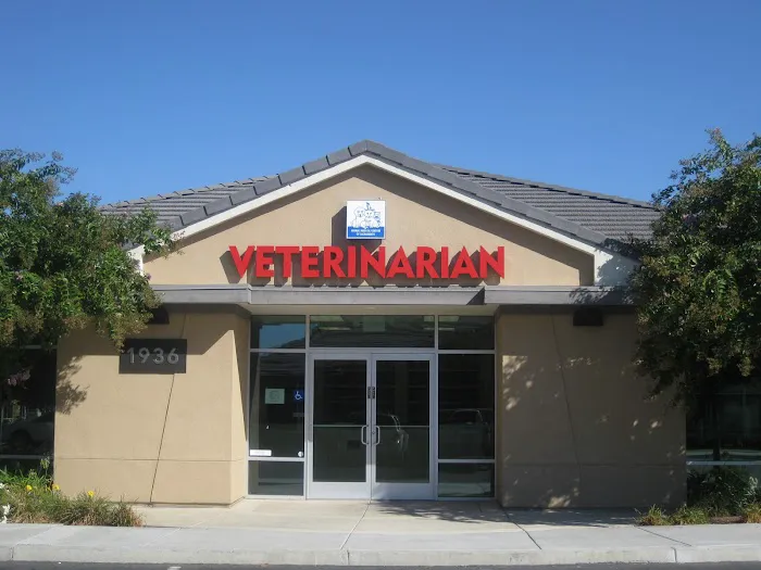 VCA Natomas Animal Medical Center Picture 3