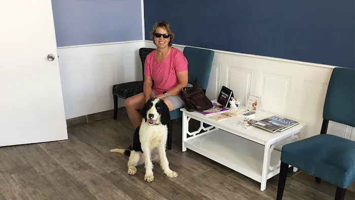 Pecan Grove Veterinary Hospital Picture 2