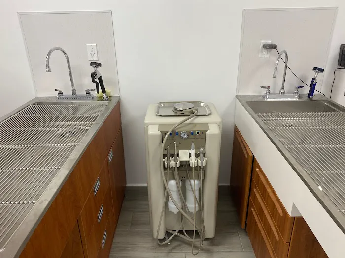 Jax Vets Affordable Animal Hospital at San Jose Picture 7