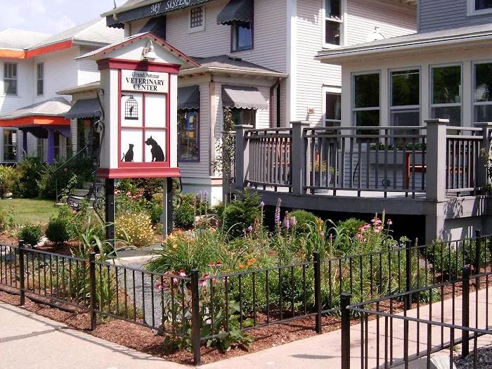 Grand Avenue Veterinary Center Picture 8