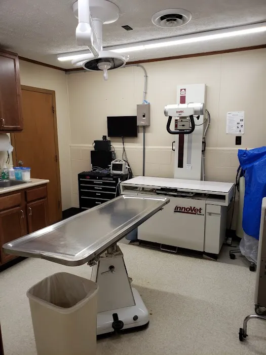 Green Lawn Animal Clinic Picture 5