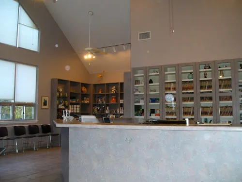 Ten West Bird & Animal Hospital Picture 3