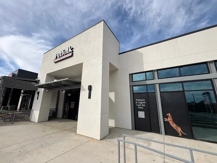 Petfolk Veterinary & Urgent Care - Far North Central Picture 6