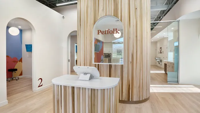Petfolk Veterinary & Urgent Care - Far North Central Picture 5