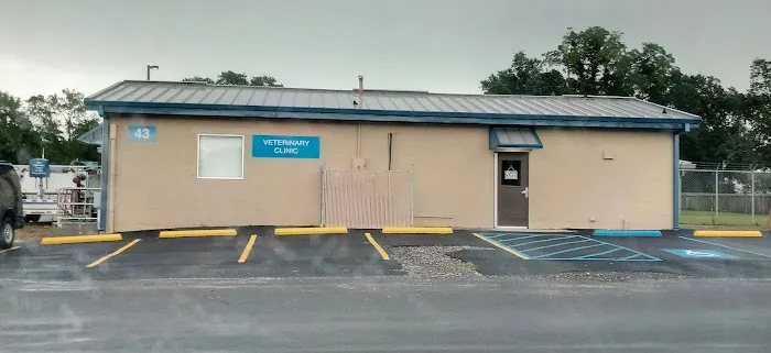 NAS JRB Veterinary Clinic (building 43) Picture 1