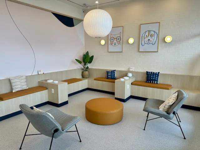 Bond Vet - Lakeview Picture 7