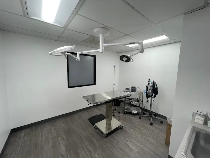 Midlakes Veterinary Hospital Picture 3