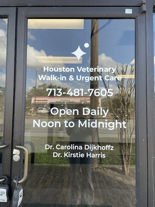 Houston Veterinary Walk-in & Urgent Care Picture 10