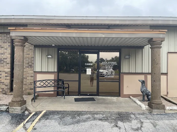 Austin Veterinary Diagnostic Hospital Picture 7