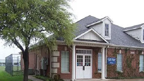 Buckner Terrace Animal Clinic Picture 3