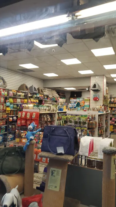 Pet Central Madison Avenue Picture 7