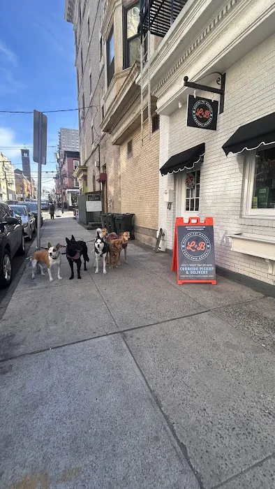 L&B Healthy Pet Markets Picture 7