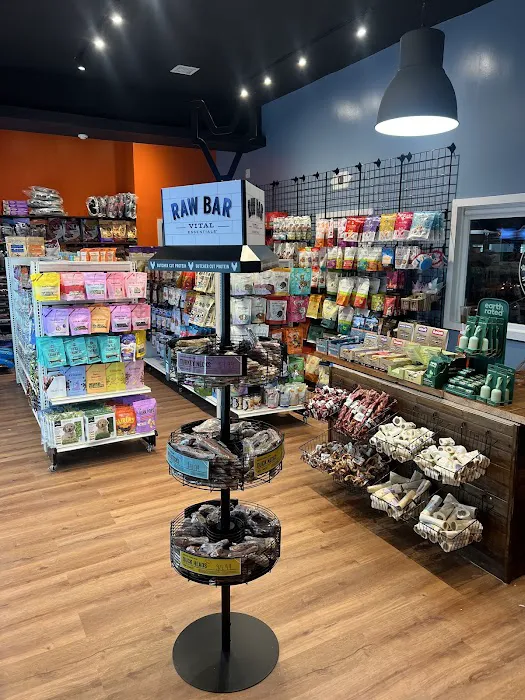 L&B Healthy Pet Markets Picture 6