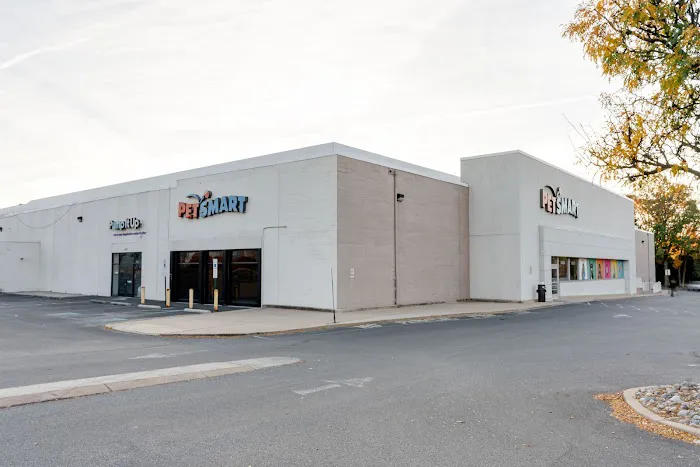 PetSmart Veterinary Services - South Springfield Picture 3