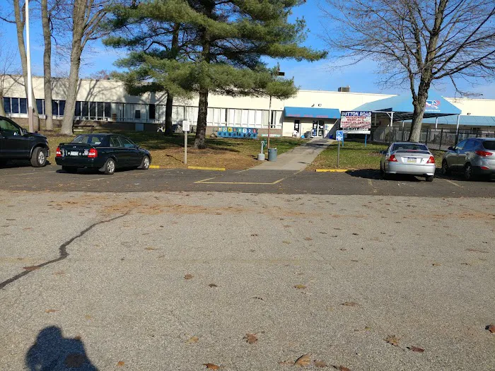 Dutton Road Veterinary Clinic Picture 10