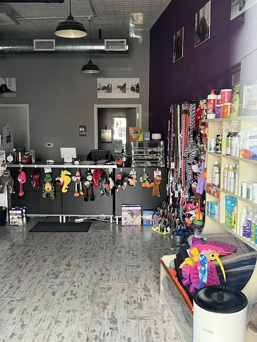 L&B Healthy Pet Markets Picture 6
