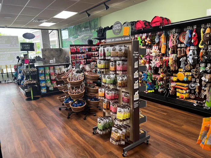 Well Bred - The Healthy Pet Marketplace & Dog Self Wash Picture 2