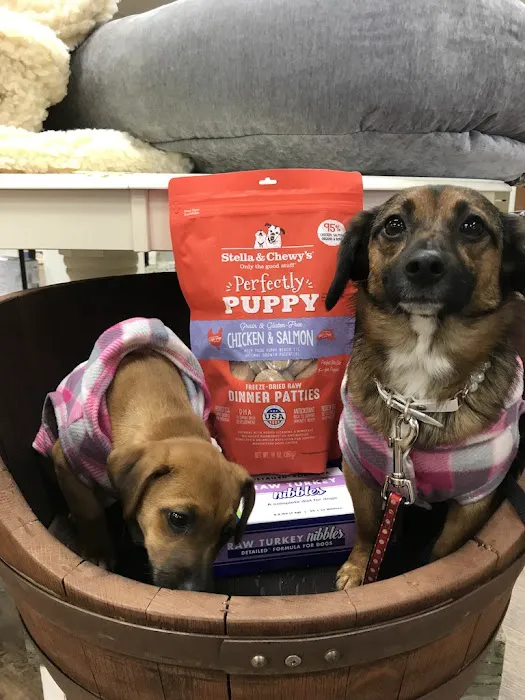 Well Bred - The Healthy Pet Marketplace & Dog Self Wash Picture 5