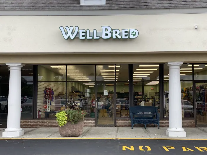 Well Bred - The Healthy Pet Marketplace & DOG GROOMERS Picture 3