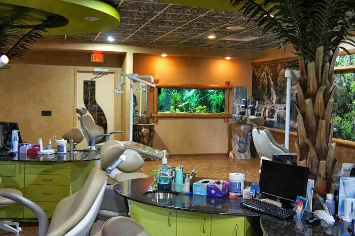 Aqua Creations I Custom Aquariums and Maintenance Picture 2