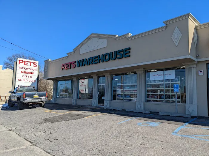 Pets Warehouse Picture 1
