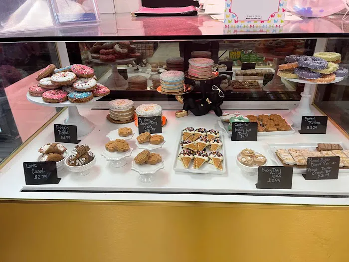Bark N’ Bites Dog Bakery Picture 1