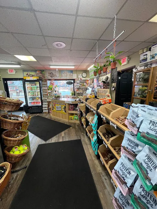 Lacey Pet Supply with Next Level Exotics Picture 6