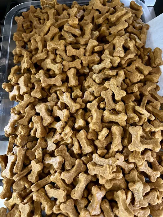 Whinnie's Barkery and Gift Boutique Picture 6